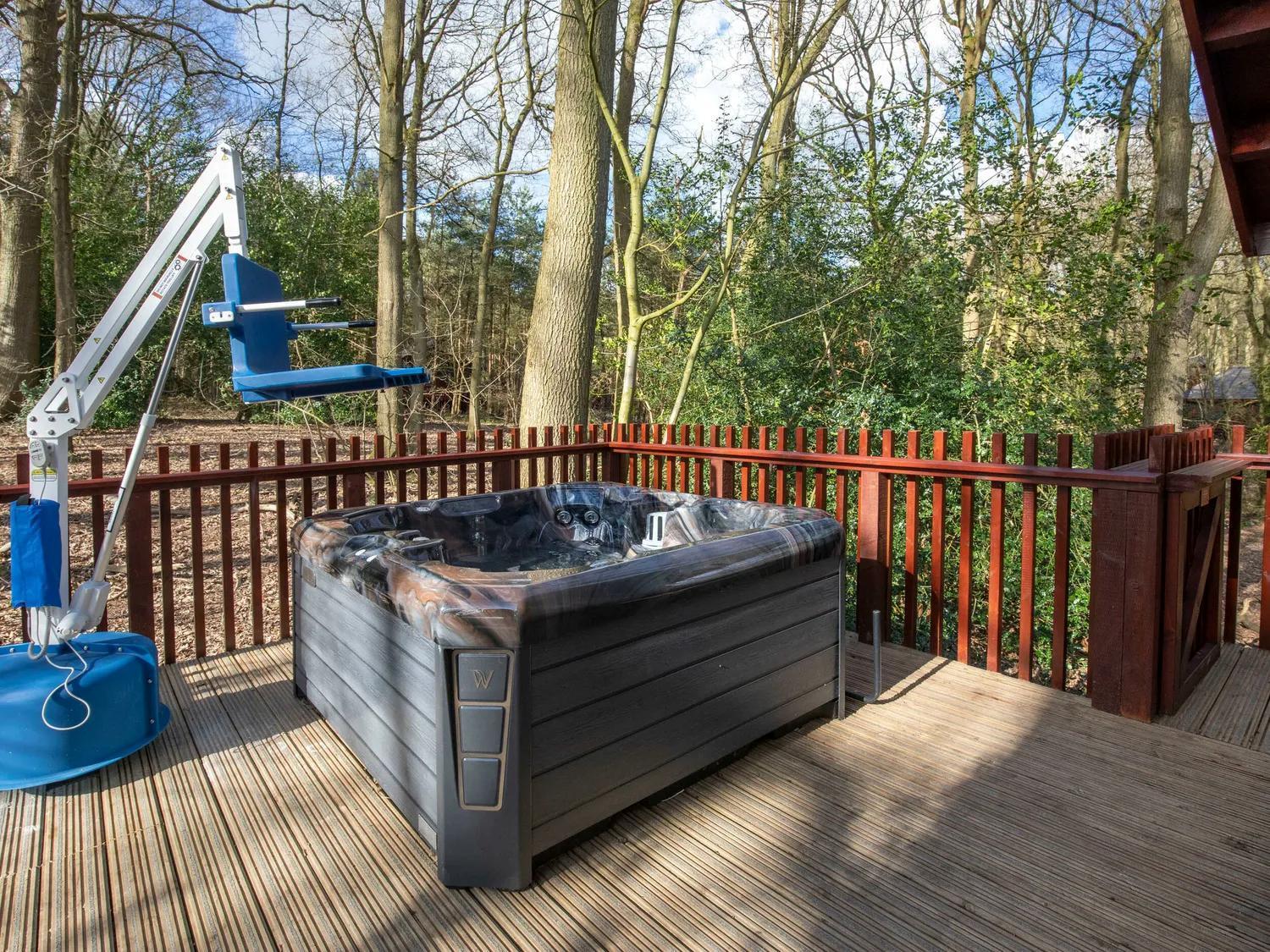 Delamere Forest Cabins - Forest Holidays Mouldsworth Exterior foto
